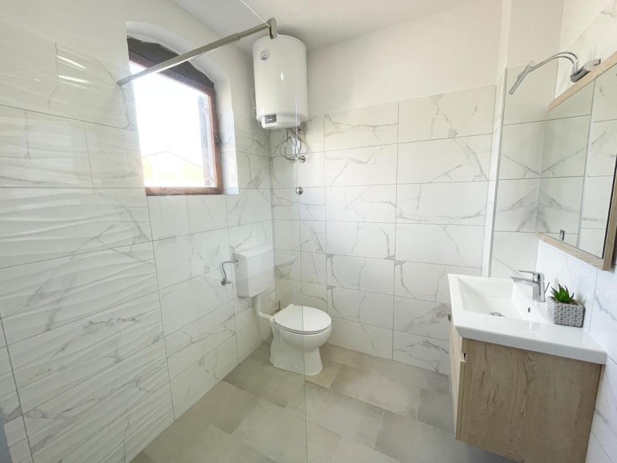 Sea View Apartment Amaro 코츌라 외부 사진