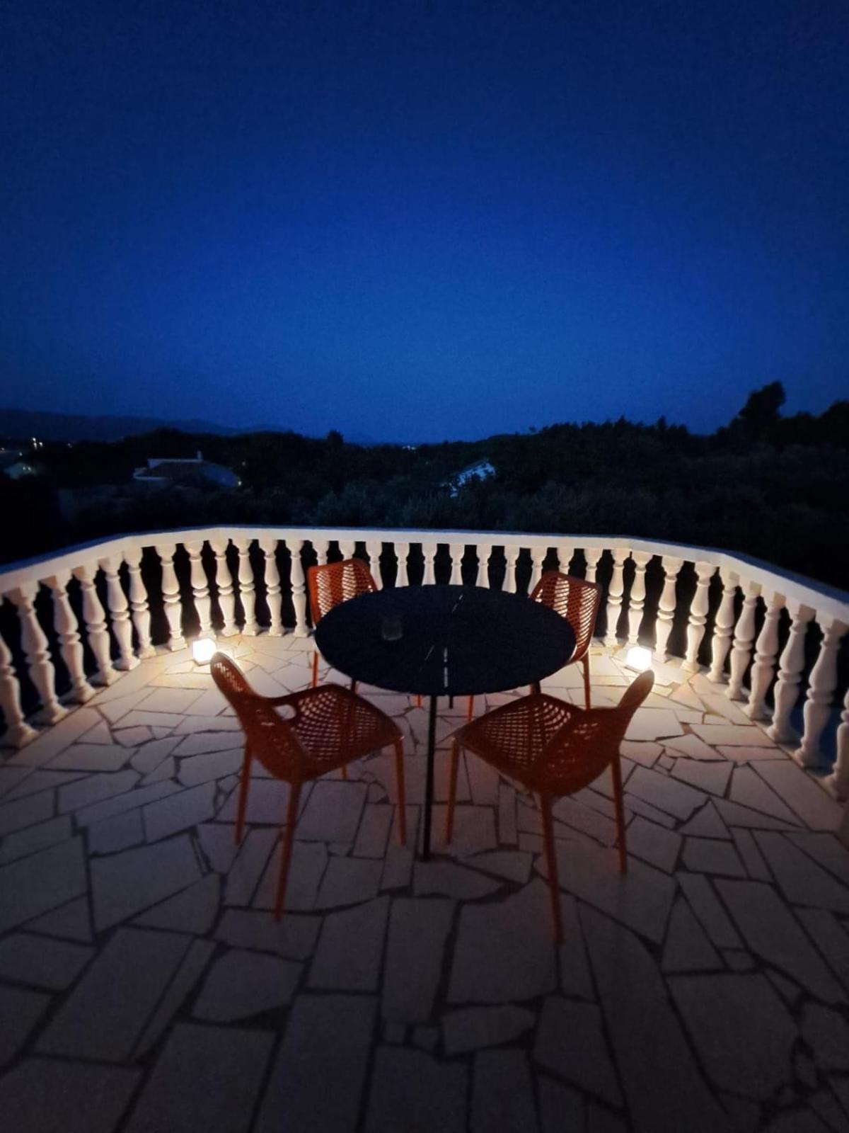 Sea View Apartment Amaro 코츌라 외부 사진